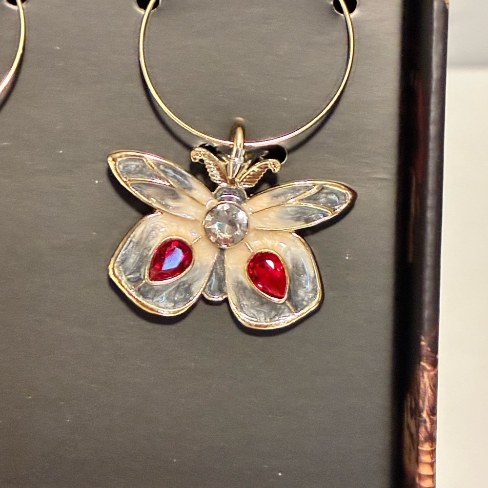 Anthropologie Set of 4 Wine Charms - Picture 9 of 9